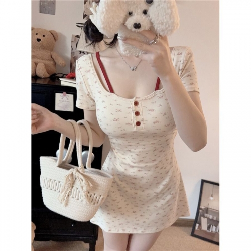 [With bra pads + 260g rayon] Pure and sexy sweet and spicy girl faux two-piece printed short-sleeved dress for women with bodycon hips