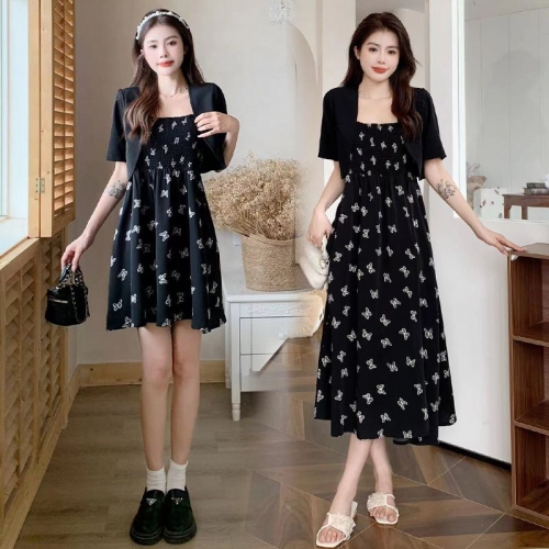 Plus-size women's summer new style, flattering and youthful, floral print suspender dress two-piece set.