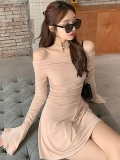 Nude-colored sexy and alluring dress for women, autumn 2025 new style, bell sleeves, waist-cinching, slimming, off-shoulder design.