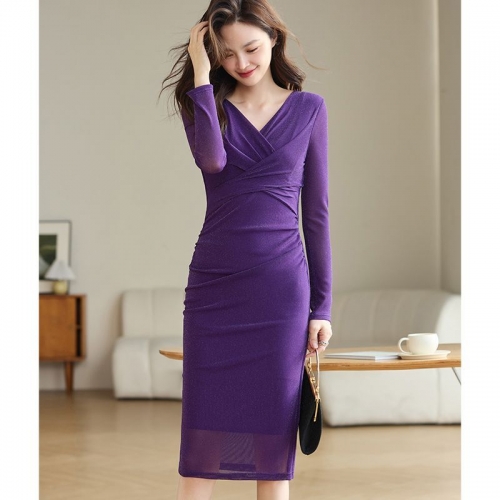 Bodycon maxi dress, knee-length, fitted waist, slimming, women's spring/autumn 2025 new style, long-sleeved mesh.