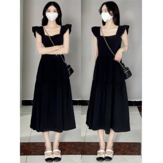 French-style A-line dress with flutter sleeves, perfect for petite women, slimming and elegant with a Hepburn-inspired square neckline. French-style A-line dress with flutter sleeves, perfect for petite women, slimming and elegant with a Hepburn-inspired square neckline.