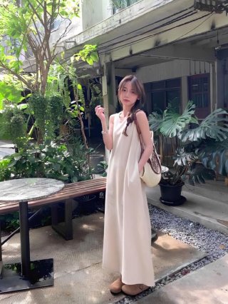 Summer Women's Wholesale New Arrivals: Chic Hollow-out Backless Simple and Elegant Mid-length Round Neck Vest, Sleeveless