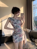 Sexy bodycon mini dress with a unique design, featuring an asymmetrical off-shoulder floral print, perfect for summer.