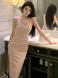 French-style exquisite off-the-shoulder pink dress for women, summer slim fit, waist-cinching, sweet and spicy sexy halter-neck bodycon maxi dress.
