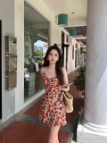 French retro rose print sundress for women, perfect for petite women, perfect for summer, exuding a beautiful, gentle, sexy, and slimming style.
