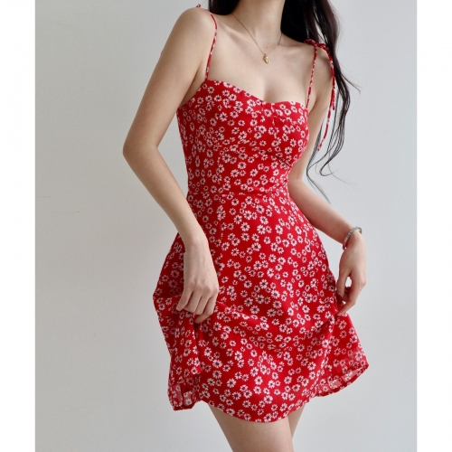 French retro style girly red daisy hot tie-up suspender dress for women, slim waist and vacation style dress
