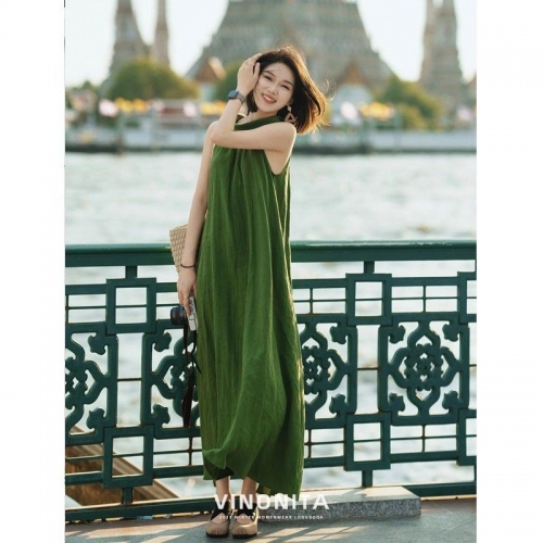 2025 Summer Vacation Relaxed Style: Exquisite French Chic Green Halter Neck Long Dress for Women