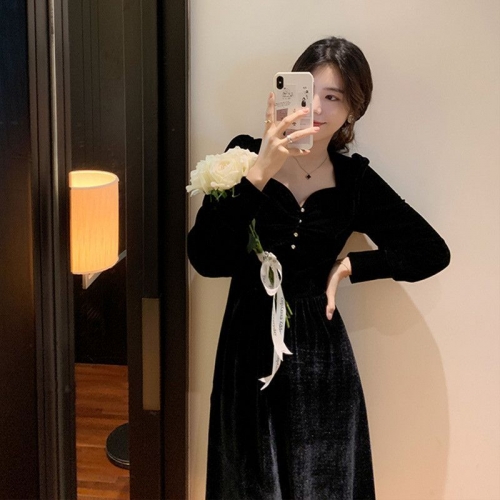 323# High-quality 2023 new French retro Hepburn style little black dress, goddess-like temperament, slim fit