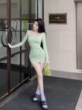 Pure and sexy style, simple long-sleeved dress, autumn slim-fitting solid color short skirt, women's square neck bodycon skirt