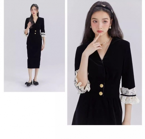 High-end sexy velvet classic elegant spring French style black V-neck retro commuter high waist slimming new arrival for mid-winter High-end sexy velvet classic elegant spring French style black V-neck retro commuter high waist slimming new arrival for mid-winter