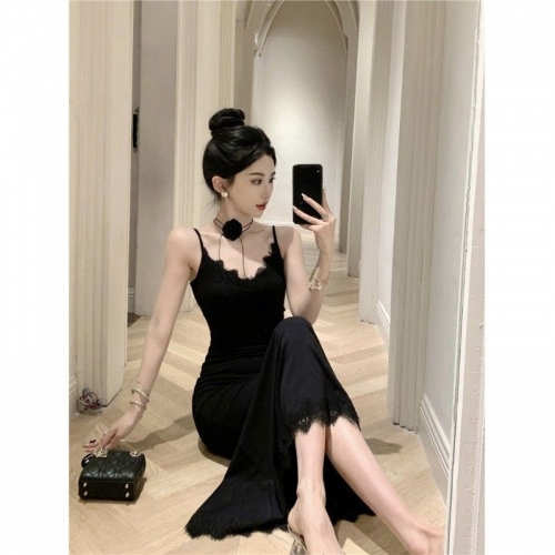 Slim-fitting lace bodycon dress, women's spring and autumn sleeveless base layer, rich heiress style suspender dress long skirt