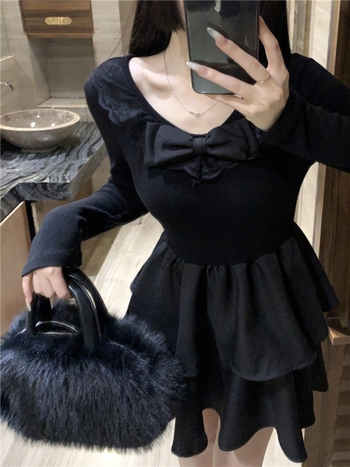 French Hepburn style inner cake dress for women, sweet and elegant autumn and winter, waist-cinching bow dress, unique style for petite women. French Hepburn style inner cake dress for women, sweet and elegant autumn and winter, waist-cinching bow dress, unique style for petite women.