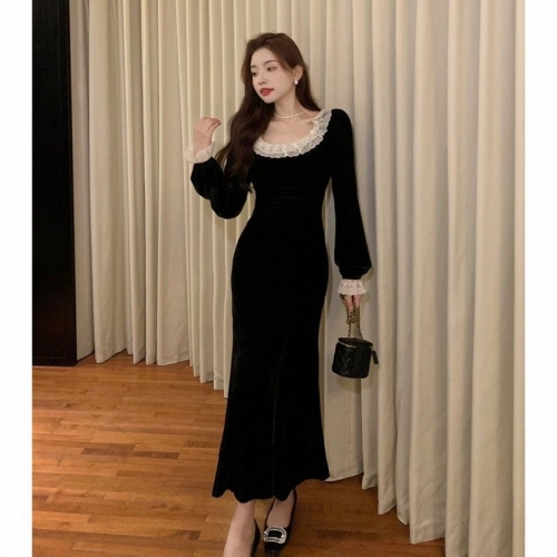 French-style black velvet lace dress for women, autumn and winter, Hepburn style little black dress, slim fit, bodycon fishtail long skirt.