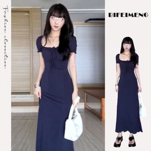 Navy blue square neck dress, 2024 summer style, sexy, slim waist, alluring, mom-style, bodycon, mermaid length.