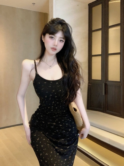 Beach vacation style floral sundress for women, summer, figure-flattering, sexy, bodycon, long dress, strapless dress