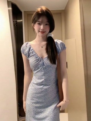 Charming French-style floral dress for petite women, perfect for a relaxing tea break - 2025 new summer resort style. Charming French-style floral dress for petite women, perfect for a relaxing tea break - 2025 new summer resort style.