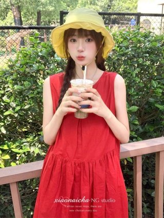 French retro red sleeveless tie-waist vest dress, new summer style, petite, slimming, mid-length skirt