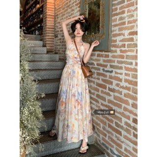 French retro oil painting floral halter neck suspender dress for women, summer vacation style, elegant backless waist-cinching long dress