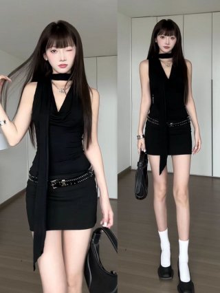 Women's Summer American Hot Girl Bodycon Little Black Dress Halter Neck Swing Neck Sexy Waist-cinching Black Dress Women's Summer American Hot Girl Bodycon Little Black Dress Halter Neck Swing Neck Sexy Waist-cinching Black Dress