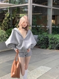 Casual sportswear set, relaxed hooded sweatshirt jacket, women's autumn drawstring straight leg shorts, gray two-piece set