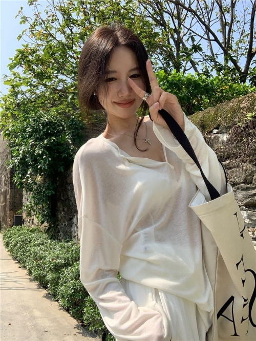 MR [Sunshine Velvet] Korean Style Lazy White V-Neck Ice Silk Facial Mask T-Shirt Women's Summer Thin Slightly Sheer Protective