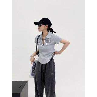 [In Stock] Summer American Retro Design Polo Neck Short Hot Girl T-Shirt Casual and Stylish