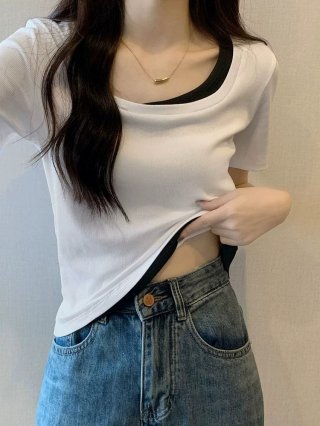 Official photos, actual price, square neck color-blocked T-shirt, new style, unique design, faux two-piece, slim fit, short-sleeved top. Official photos, actual price, square neck color-blocked T-shirt, new style, unique design, faux two-piece, slim fit, short-sleeved top.