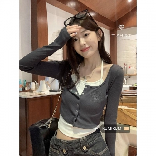 MR Chic Faux Two-Piece Sexy Long-Sleeved T-Shirt Women's Autumn Design Niche Slim Fit Short Top MR Chic Faux Two-Piece Sexy Long-Sleeved T-Shirt Women's Autumn Design Niche Slim Fit Short Top