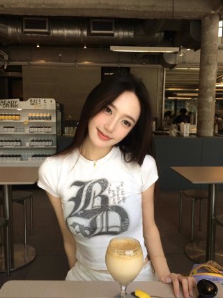 1*1 Pure Cotton High Elasticity New Summer Short-Sleeved Top, Fits Well with High-Waisted Pants, Slimming and Stylish 1*1 Pure Cotton High Elasticity New Summer Short-Sleeved Top, Fits Well with High-Waisted Pants, Slimming and Stylish