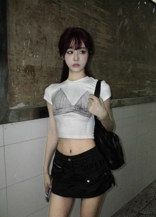 1*1 Pure Cotton High Elasticity New Summer Short-Sleeved Top, Fits Well with High-Waisted Pants, Slimming and Stylish