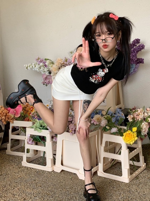 1*1 Pure Cotton High Elasticity New Summer Short-Sleeved Top, Fits Well with High-Waisted Pants, Slimming and Stylish