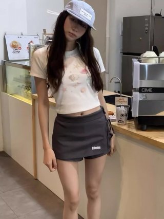 1*1 Pure Cotton High Elasticity New Summer Short-Sleeved Top, Fits Well with High-Waisted Pants, Slimming and Stylish