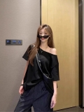 American retro style off-shoulder short-sleeved t-shirt for women, summer design, unique loose fit, sexy top.