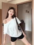 American retro style off-shoulder short-sleeved t-shirt for women, summer design, unique loose fit, sexy top.