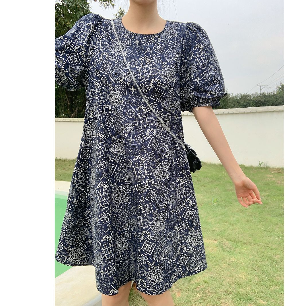 Real photos of a French-style floral dress, 2025 summer new style for women, Korean design, unique puff sleeves, short length.