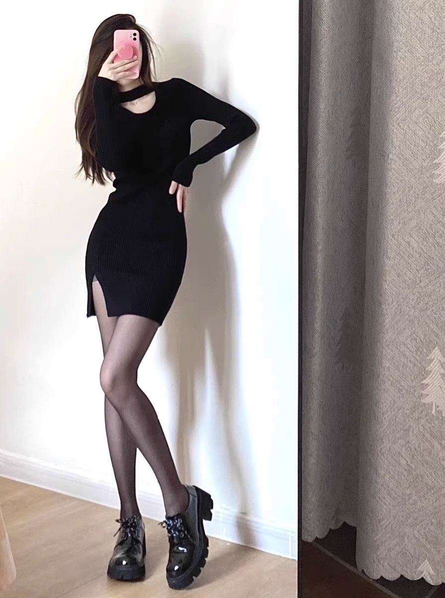 Black knitted dress with coat for women, new autumn/winter 2025 style, perfect for a sexy or sophisticated look, long-sleeved and sleeveless.