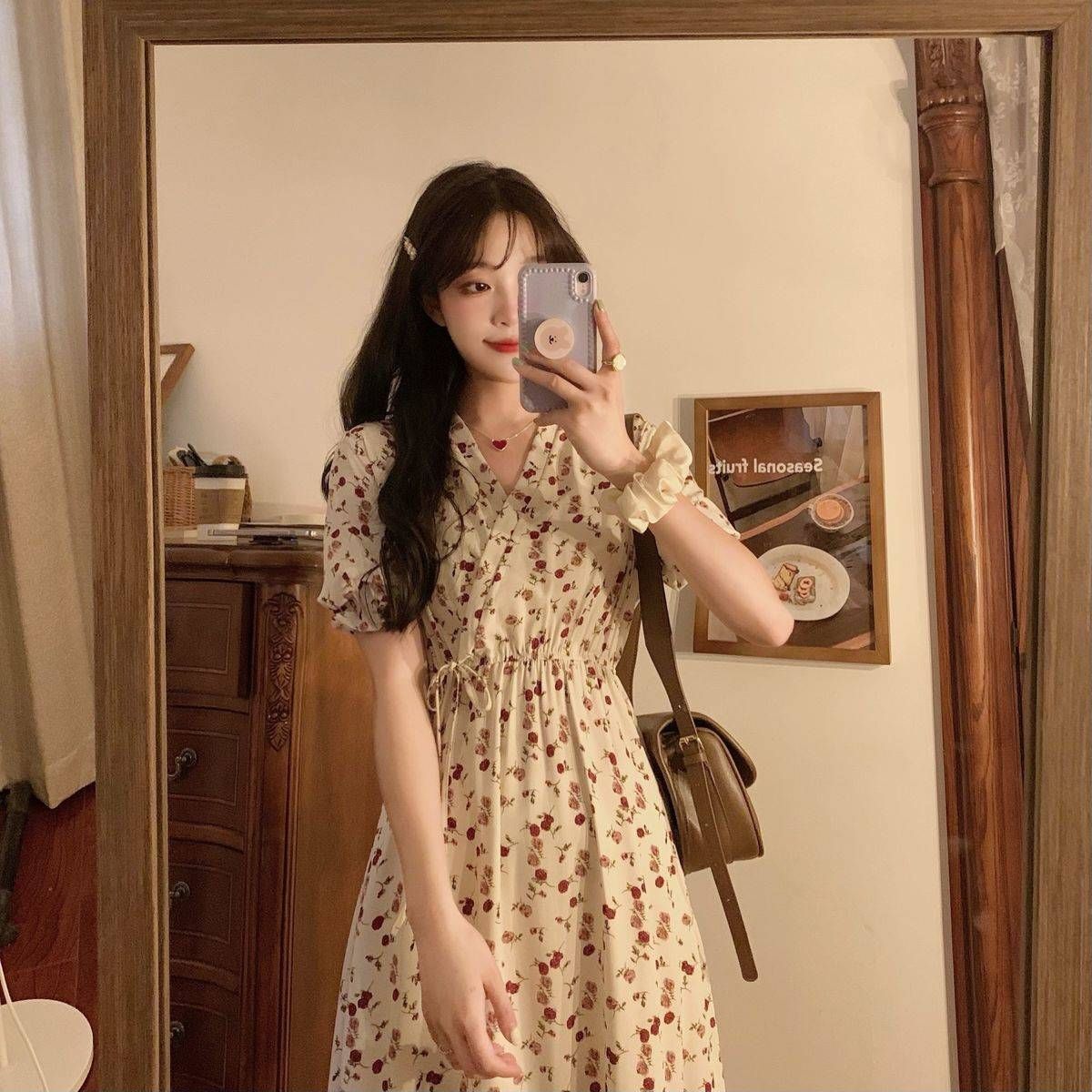 Women's summer French style plus size floral dress, slimming and flattering for curvy girls, mid-length and super elegant.