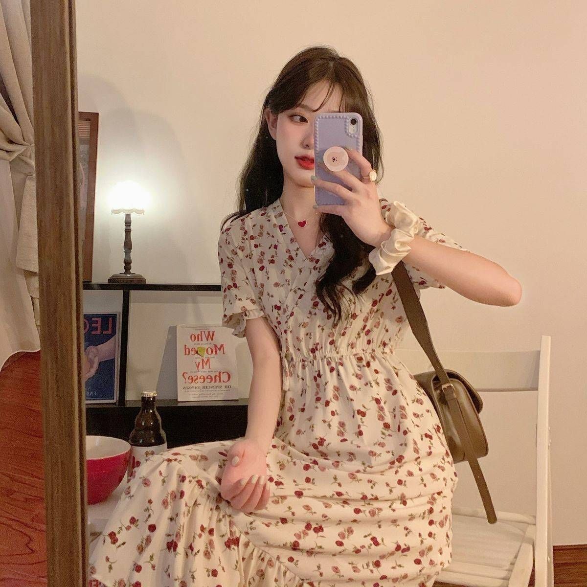 Women's summer French style plus size floral dress, slimming and flattering for curvy girls, mid-length and super elegant.