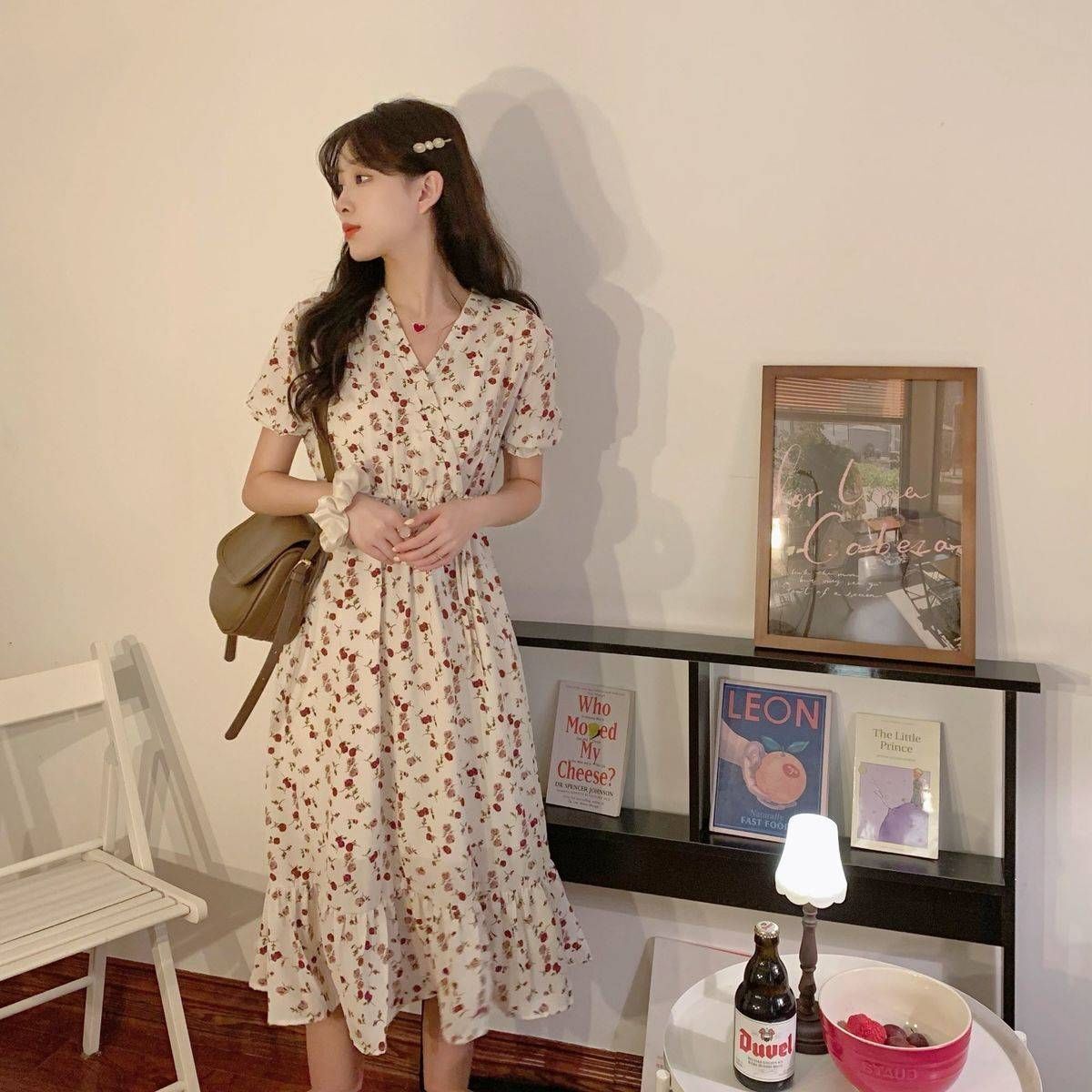 Women's summer French style plus size floral dress, slimming and flattering for curvy girls, mid-length and super elegant.