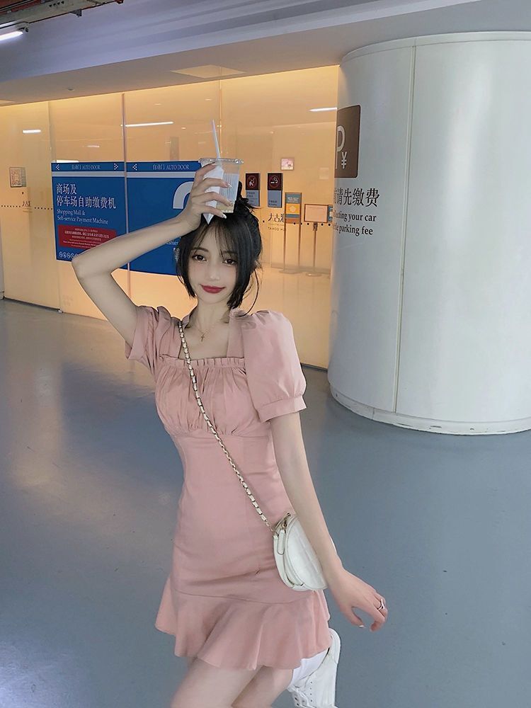 Sweet and spicy girl puff sleeve pink dress for women, summer 2025 new style, French first love, petite and elegant short dress