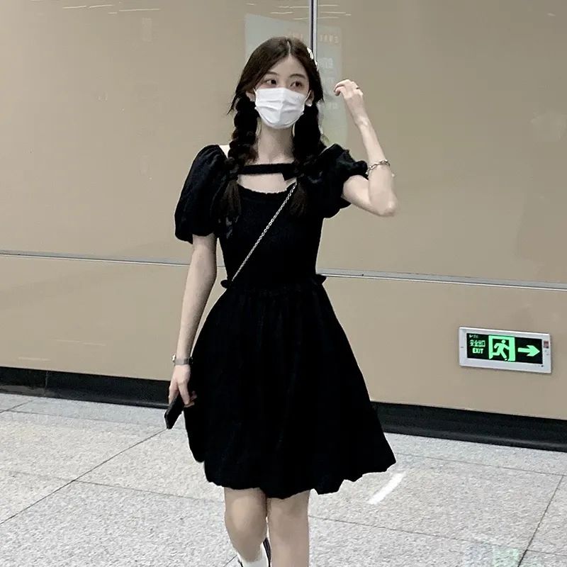 French little black dress, courtly style design, new summer 2025 style, waist-cinching, slimming, bow-tie short-sleeved jumpsuit