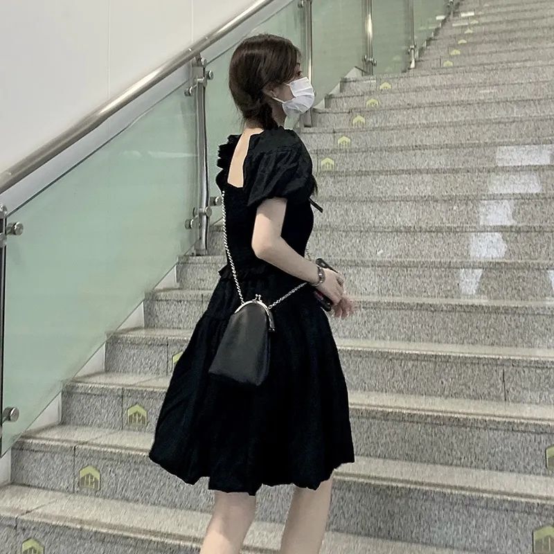 French little black dress, courtly style design, new summer 2025 style, waist-cinching, slimming, bow-tie short-sleeved jumpsuit