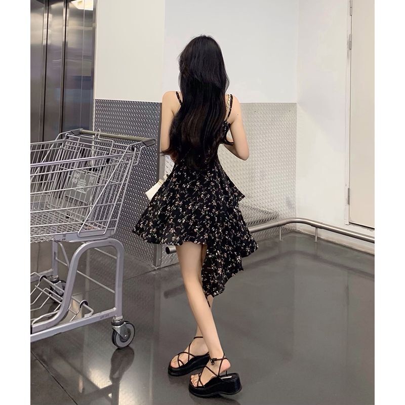 Plus-size French-style sexy slip dress, summer irregular short skirt, unique design floral dress for women.