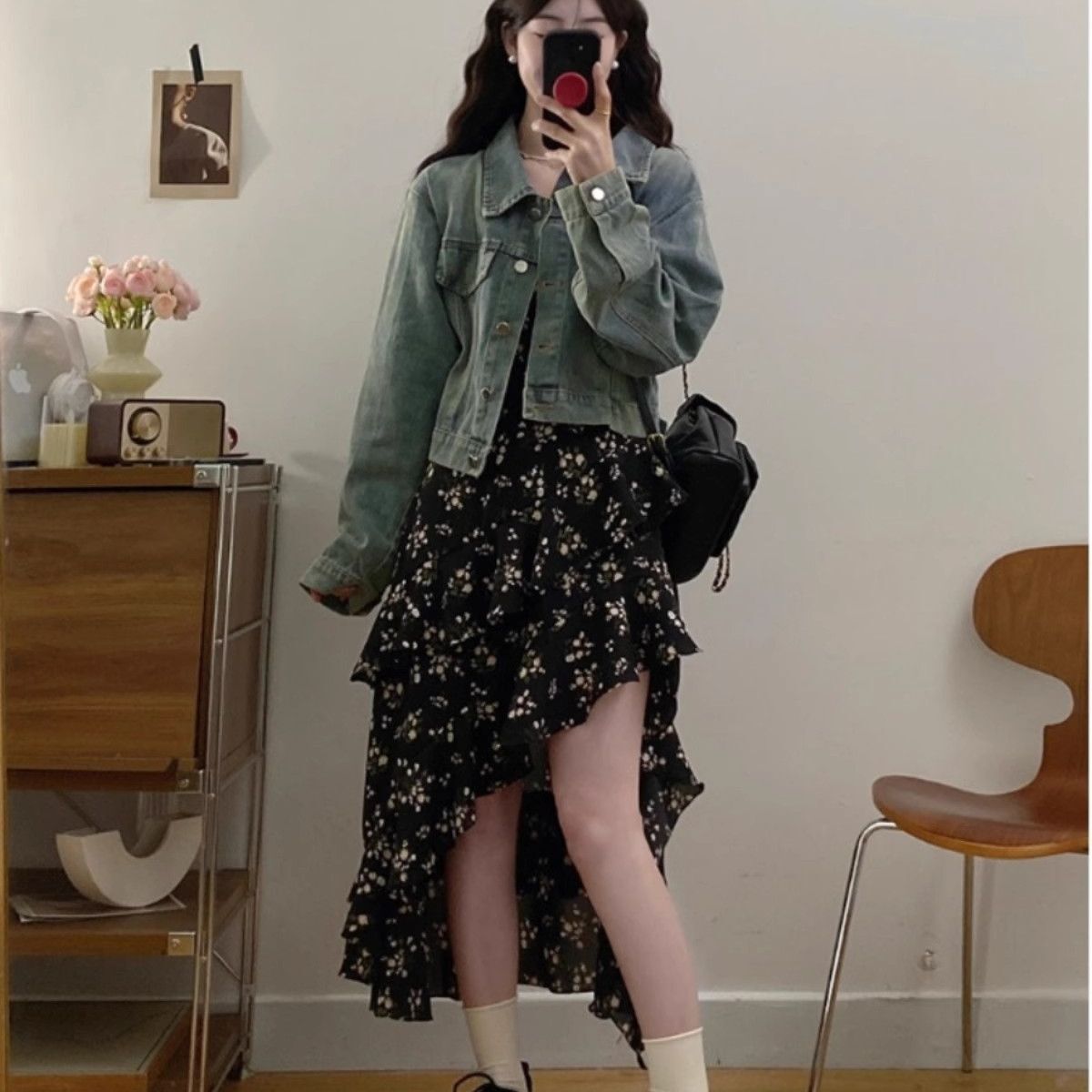 Plus-size French-style irregular floral print dress for women, a unique and beautiful spring slip dress that flatters chubby women and conceals the tummy.