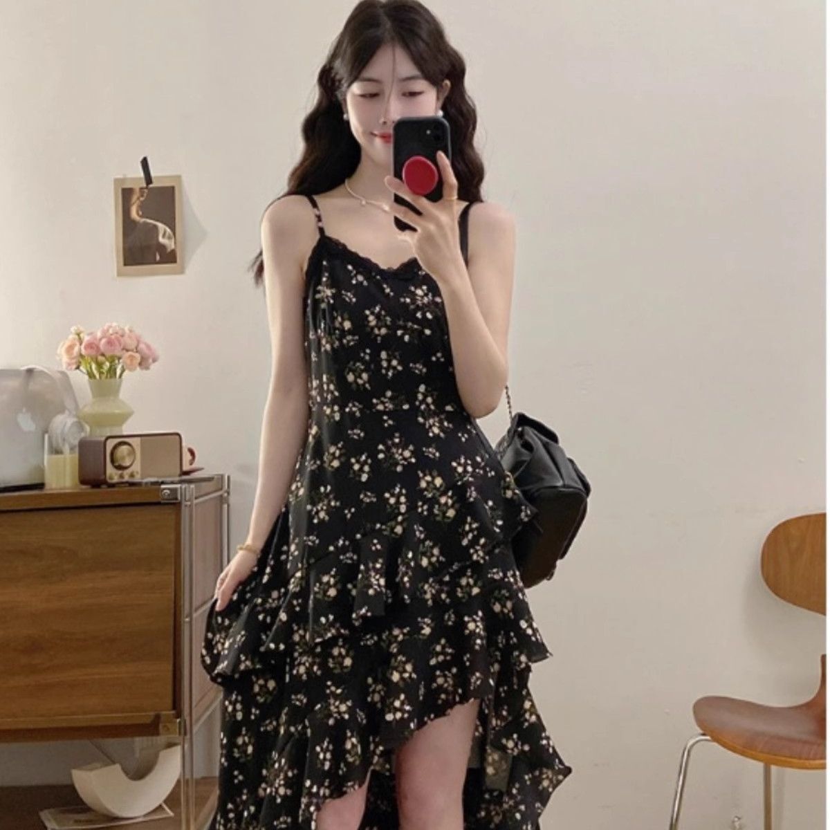 Plus-size French-style irregular floral print dress for women, a unique and beautiful spring slip dress that flatters chubby women and conceals the tummy.