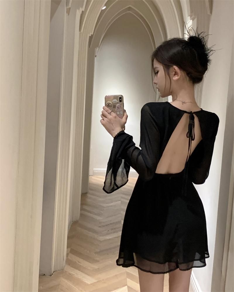 Black long-sleeved dress for women, summer French style, short skirt, A-line silhouette, backless design, elegant and sophisticated.