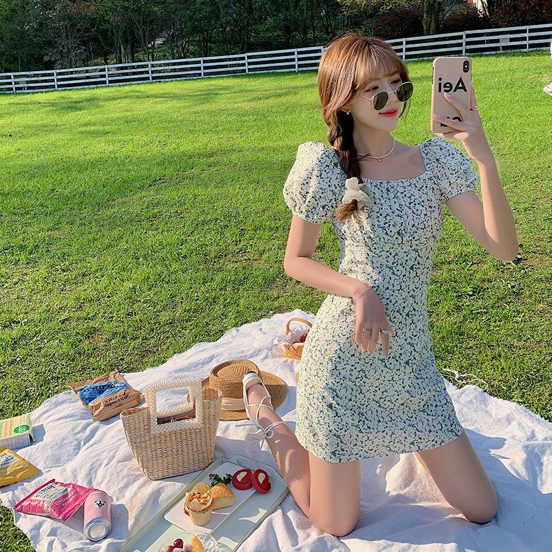 Daisy floral print dress, women's summer 2023 new style, square neck puff sleeve short skirt A