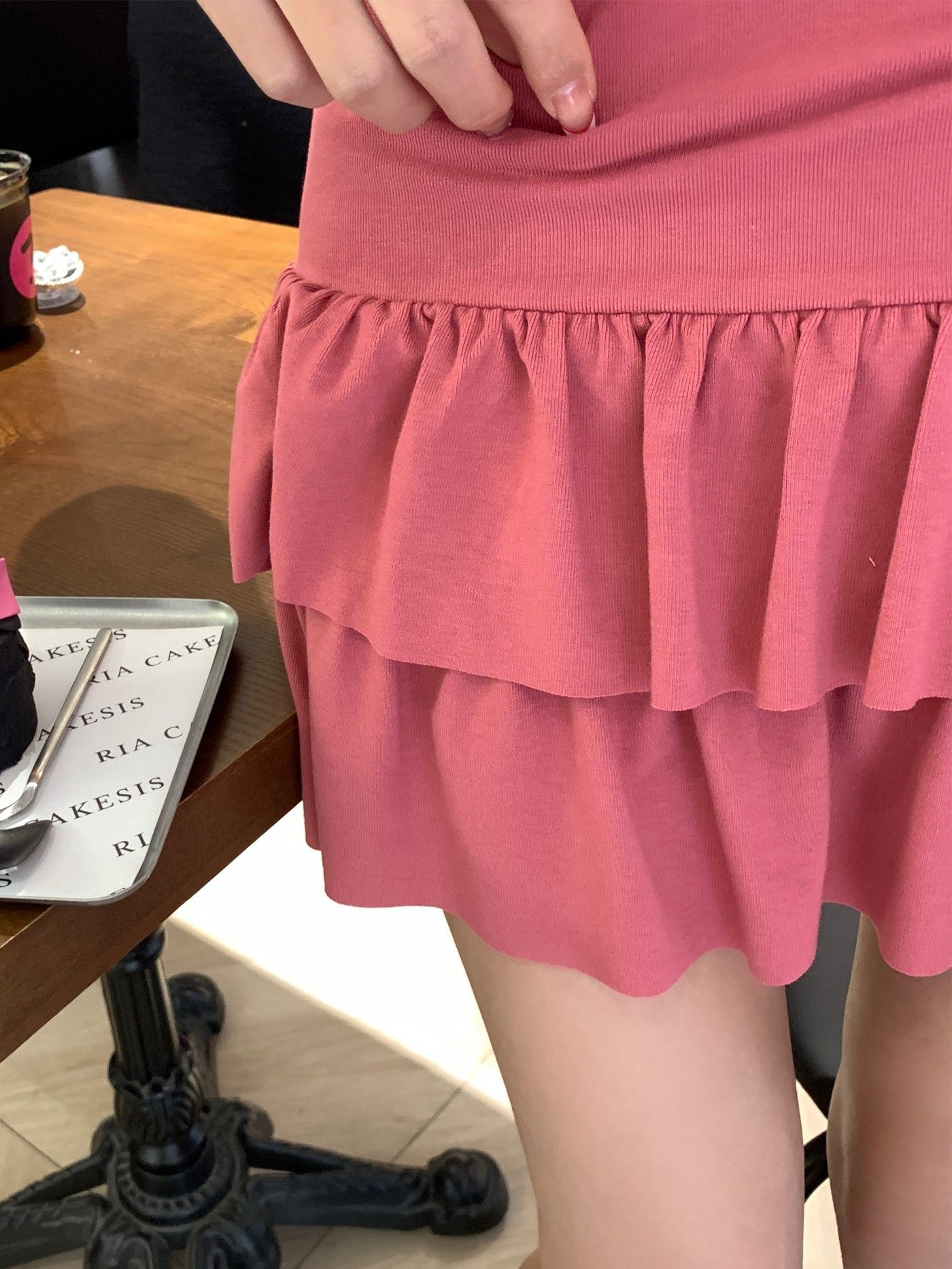 Unique and sexy strapless dress for women, summer 2025 new style, slimming and flattering, with a chic, cake-like design.