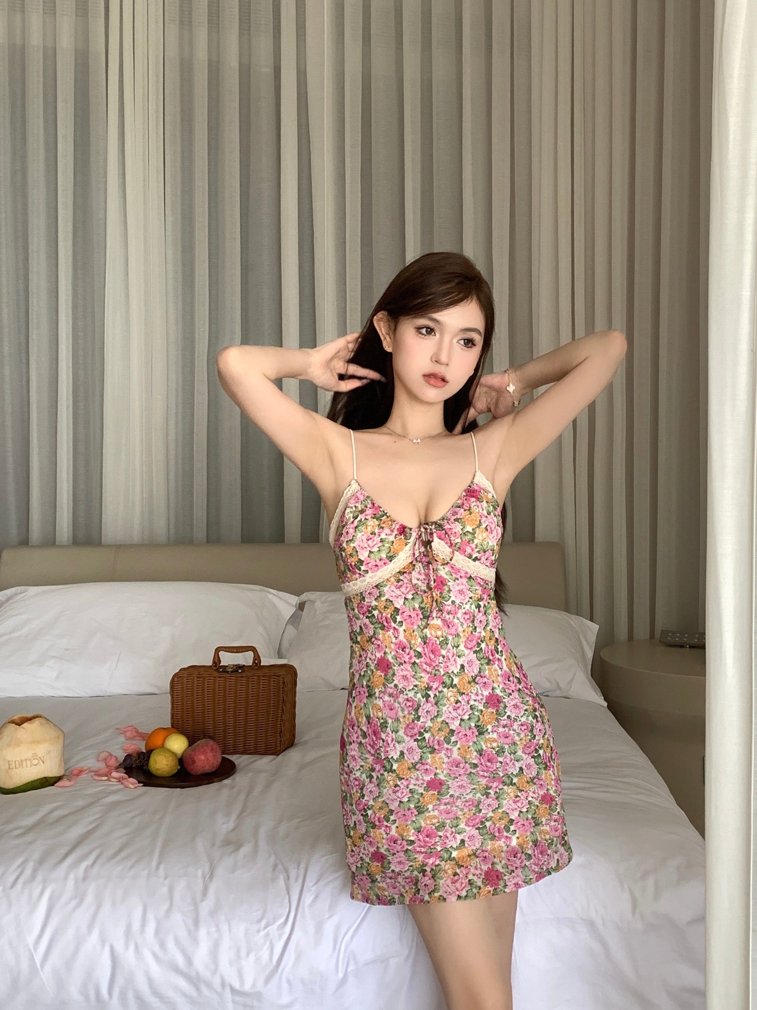 Pure and alluring lace-trimmed floral print sundress for women, perfect for summer vacations, beach, and hot girls, high-waisted bodycon skirt.