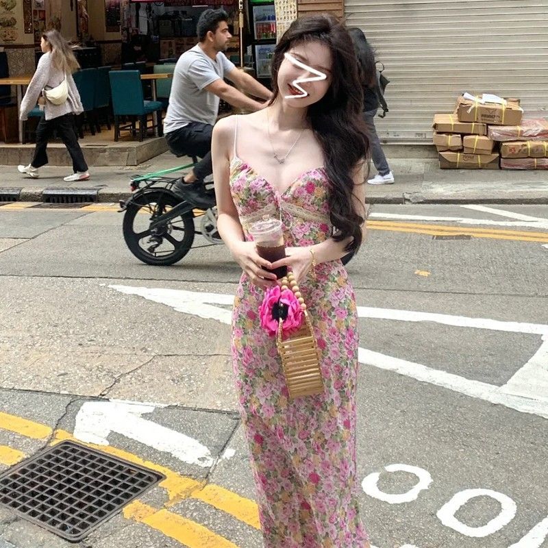 Retro floral lace sexy slip dress for women, spring and summer, waist-cinching, slimming, romantic oil painting style midi dress